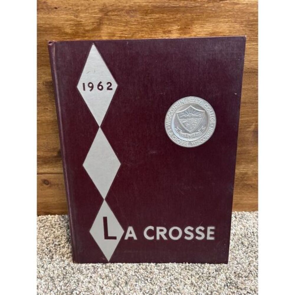 1962 UWL Yearbook Wisconsin State College University WI- La Crosse